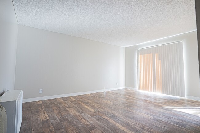 Parkside Gardens Apartments
