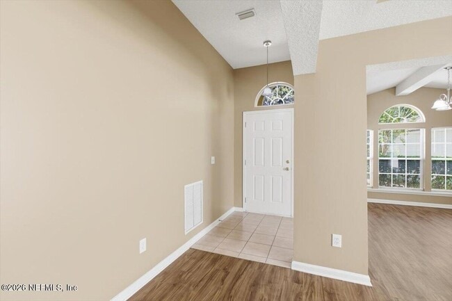 Photo - 708 Sharon Ct