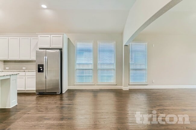 Photo - 401 Winehart St