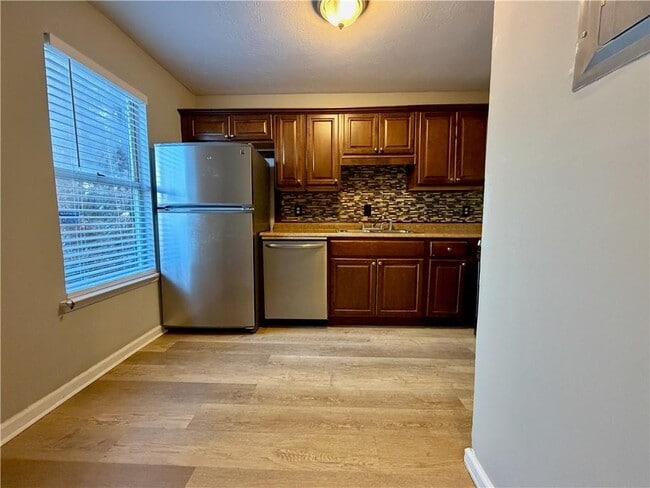 Photo - 1911 Shenandoah Valley Ln SE