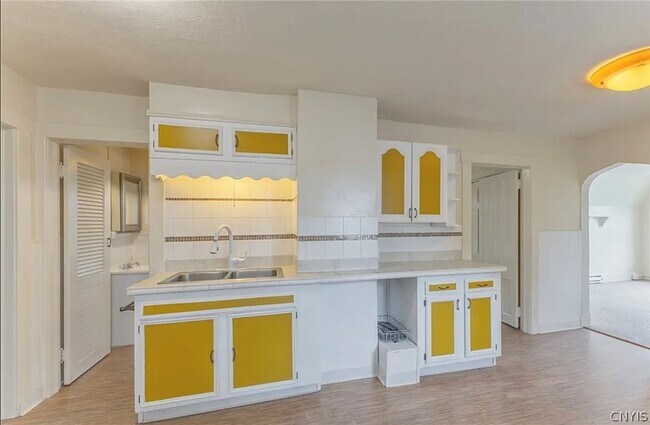 Photo - 1607 Burnet Ave