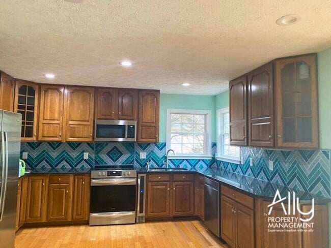 Photo - 35 Hardwood Rd