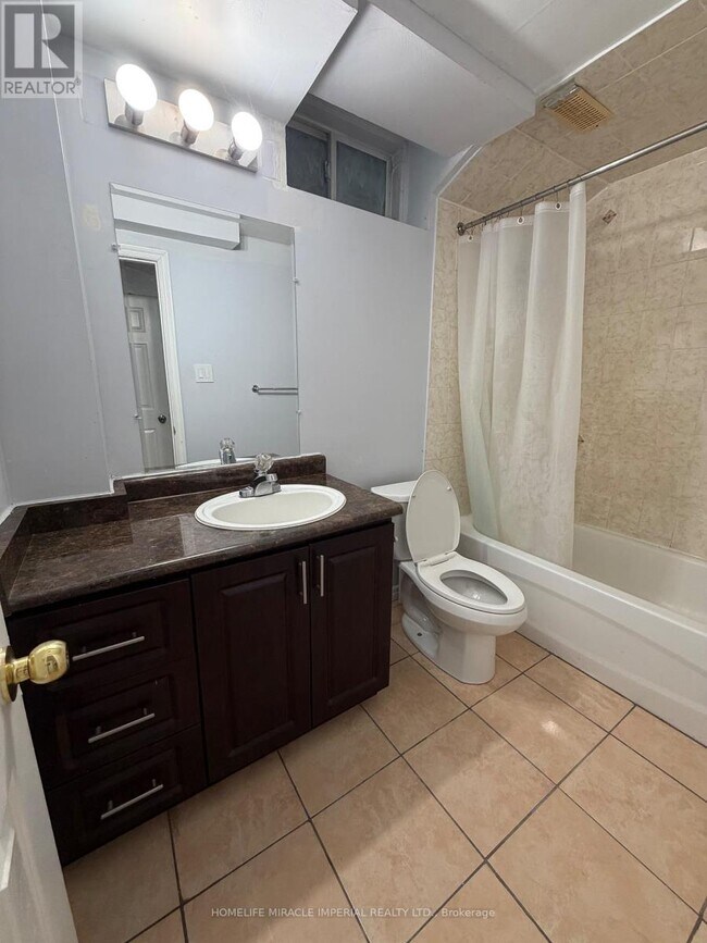 Photo - 2 Attview Crescent