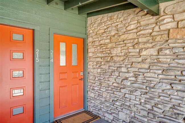 1304 Mariposa Dr Unit 214