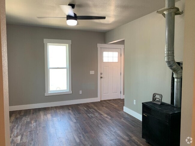Building Photo - 206 N 18th St Rental