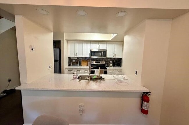 523 Park Place Dr Unit 523 Park Place Dr