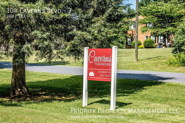 Photo - 104 Caverns Blvd