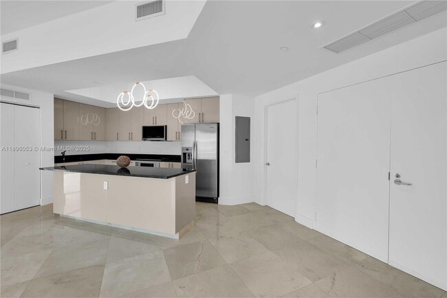 Photo - 3131 NE 188th St Unidad 2-1005