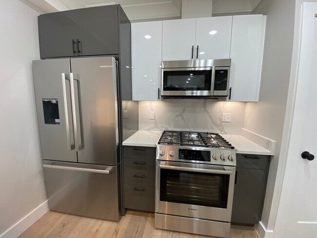 Photo - 301 Somerville Ave Unidad I