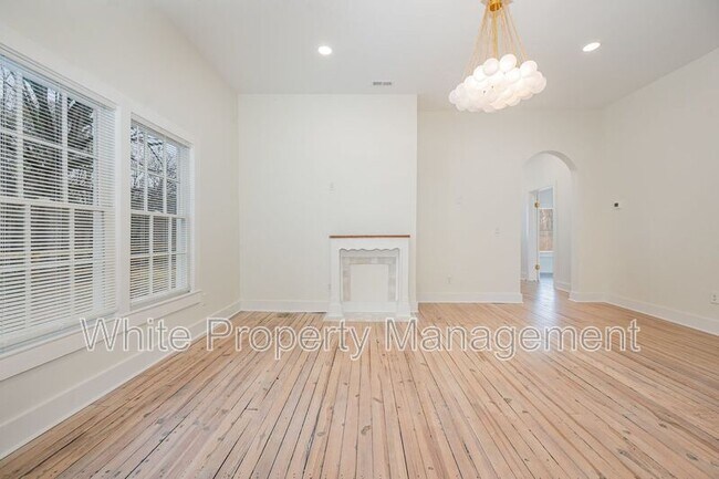 Photo - 3612 E Brief Rd