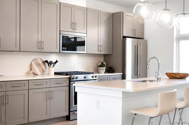 Photo - 16 Oneida Ct