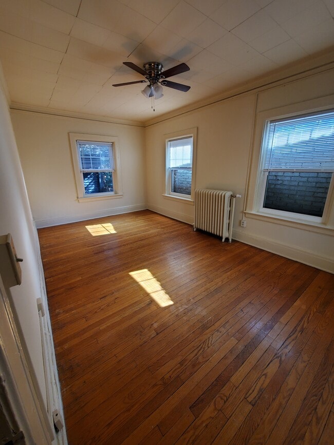 Living Room - Berkeley Court