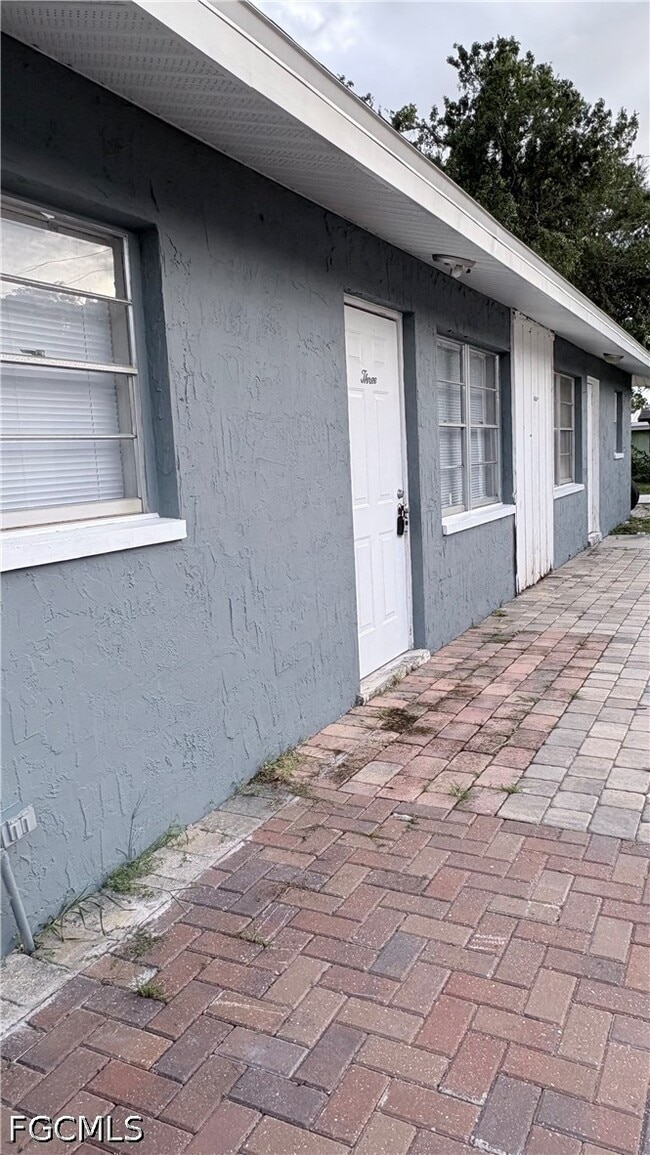 464 Carolina Ave