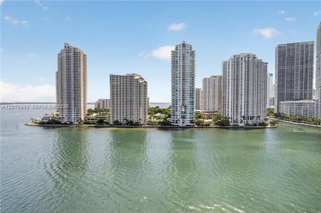 335 S Biscayne Blvd
