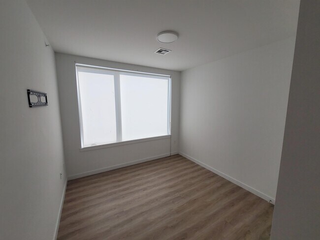 Photo - 306 Bergen Ave Unidad 405