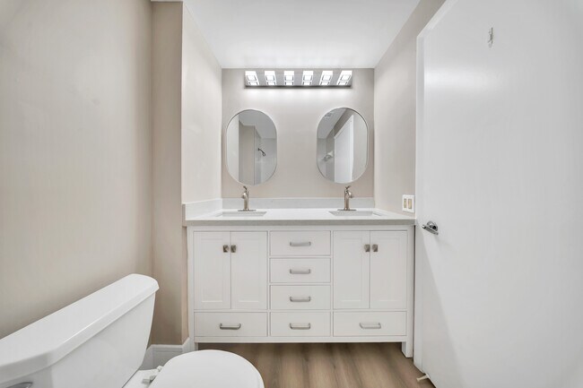 Photo - 185 SE 14th Ter Unit 2008