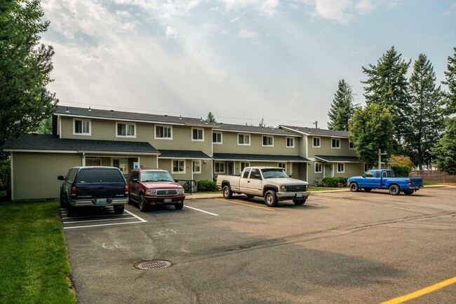 Photo - 5923 Massachusetts St