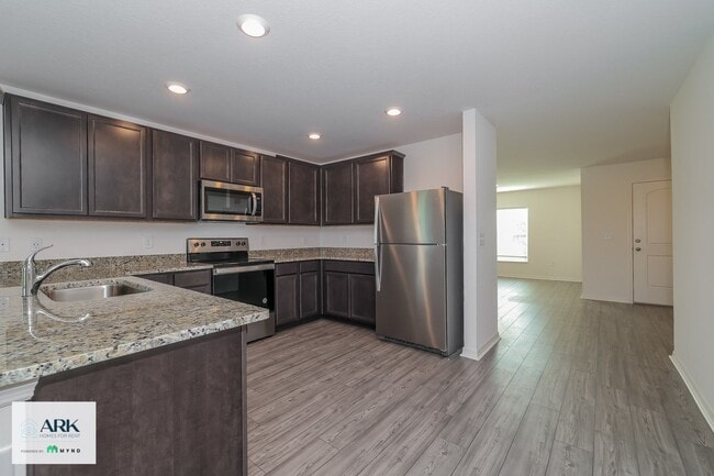 313 Kensington View Dr