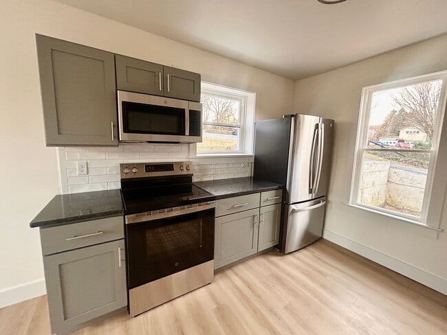 Photo - Bright & Spacious 3-Bedroom, 2-Bath Home with Open Concept Living in Lititz