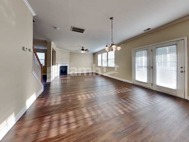 Photo - 711 Professor Dr