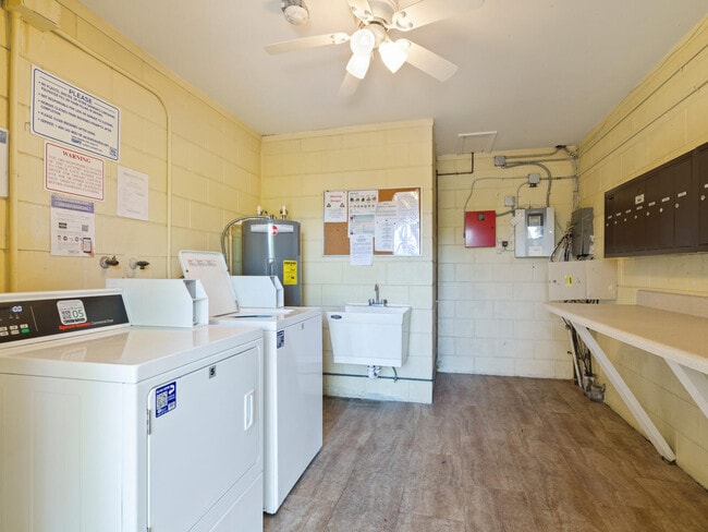 Laundry Facility - 4845 Rilma Ave Unit 124