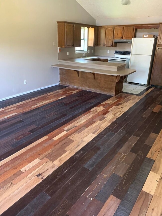 Photo - 2402 Taft St