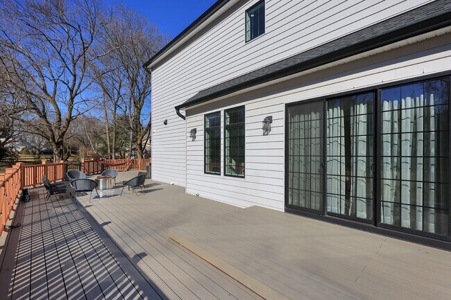 Photo - 333 Mt Airy Rd