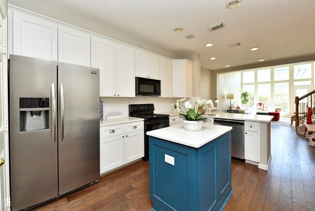 Photo - 8814 Silent Willow Ln