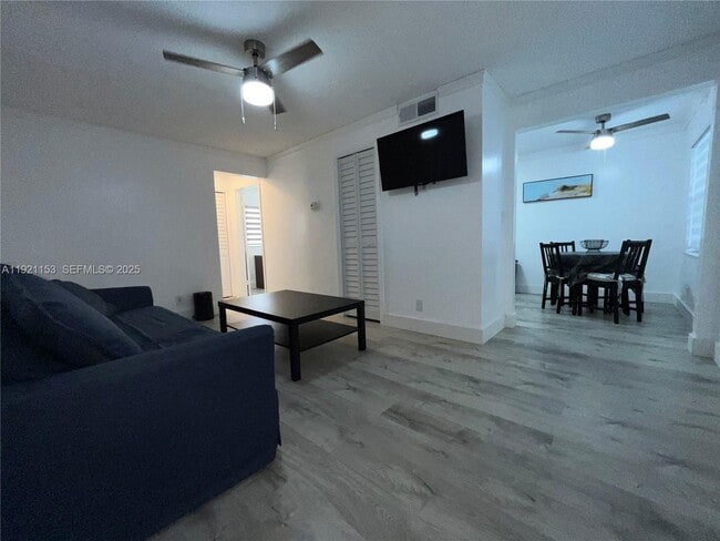 Photo - 326 Wilson St Unit 105