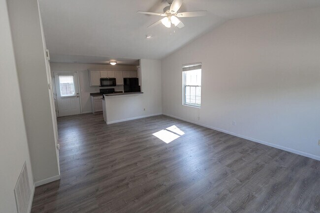 Photo - 3310 E St Charles Rd