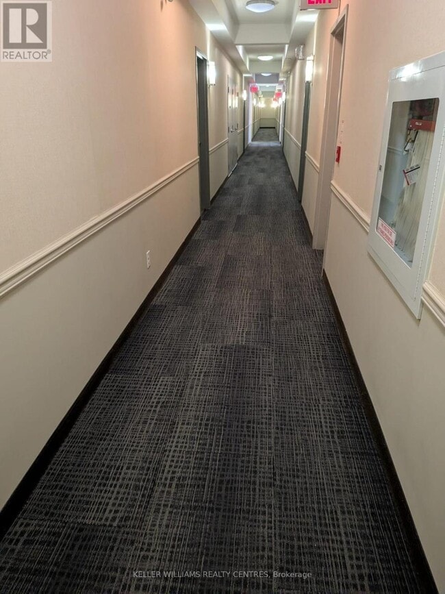 Photo - 5170 Winston Churchill Blvd Unité 111