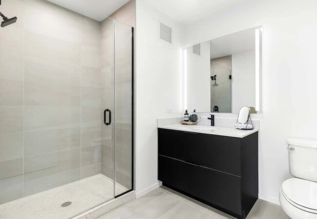 Photo - 227 N Elizabeth St