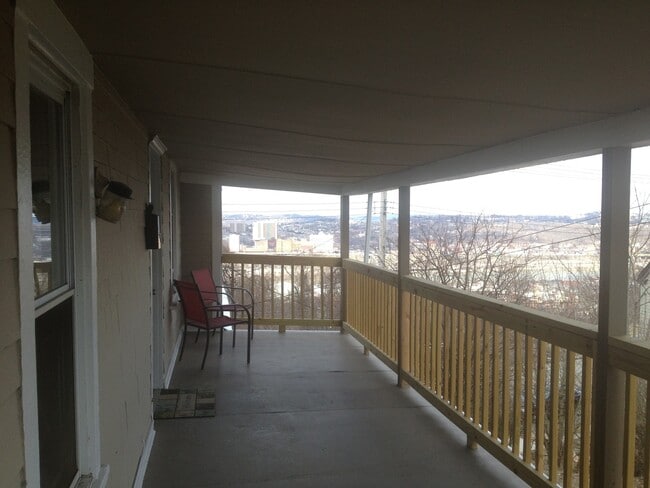 Photo - 986 E Warrington Ave Unit Top (Apt 2)