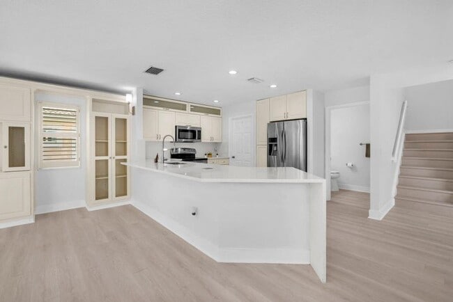 Photo - 1343 Lake Breeze Dr