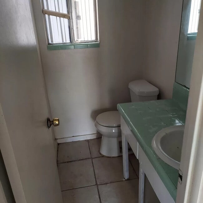 Photo - 214 Weaver St