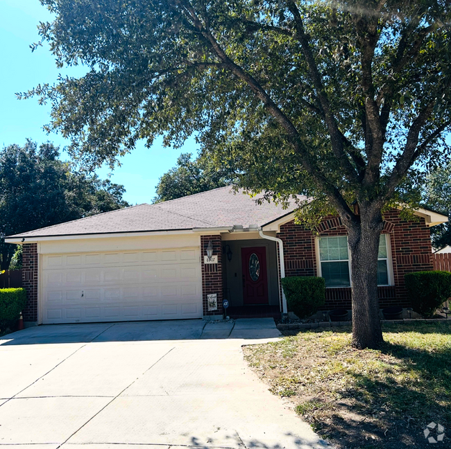 Building Photo - 8907 Oakwood Ct Rental