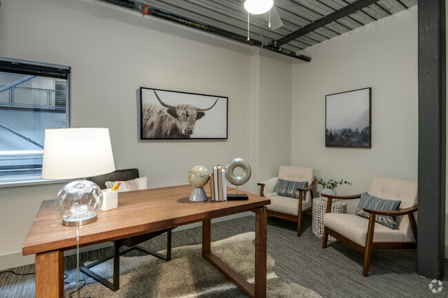2 BR, 1.5 BA - 1,062SF