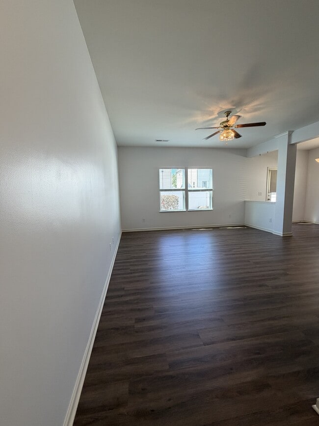 Photo - 3549 Saddlebrook Dr