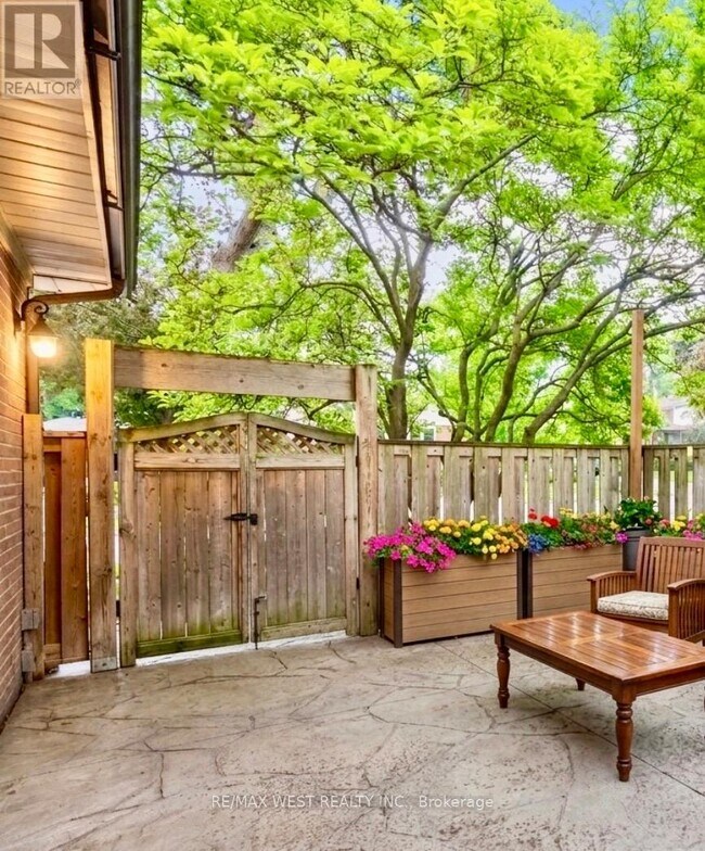 Photo - 2 Wichey Rd