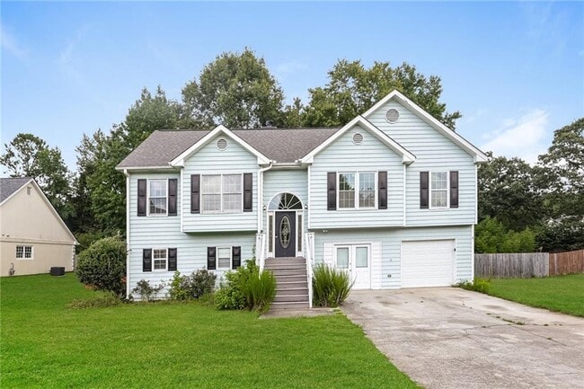 Building Photo - 2320 Huntington Dr