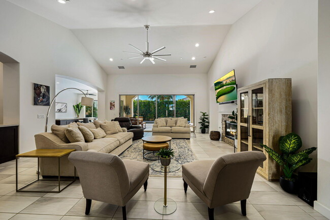 81805 Four Seasons Pl
