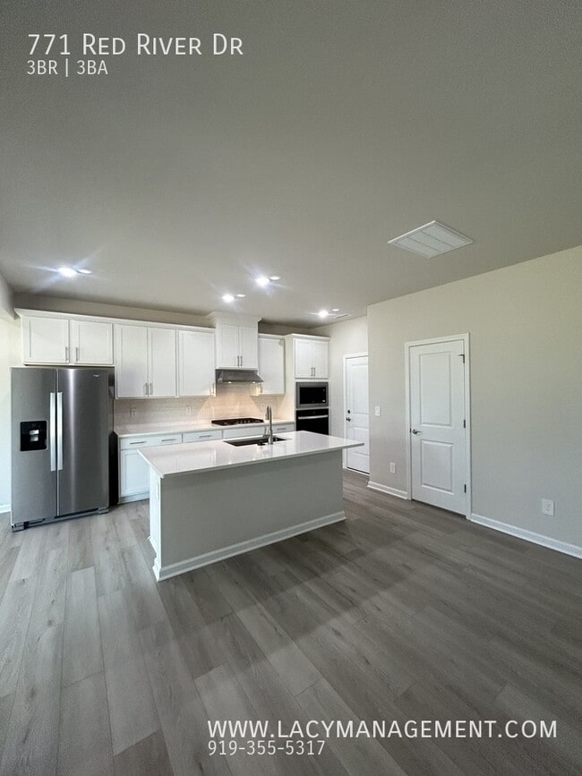 Photo - 771 Red River Dr
