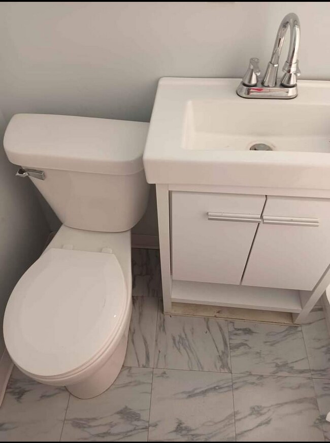 Photo - 2166 Tennessee St