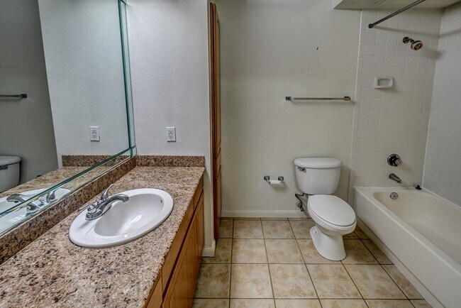 Photo - 3231 Allen Pkwy Unit 6203