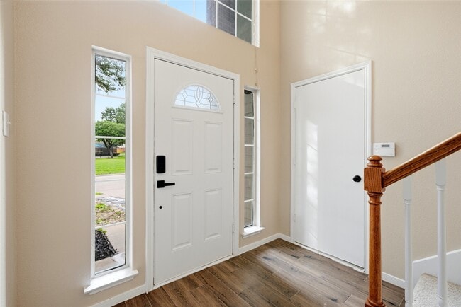 Photo - 3711 Slocom Dr