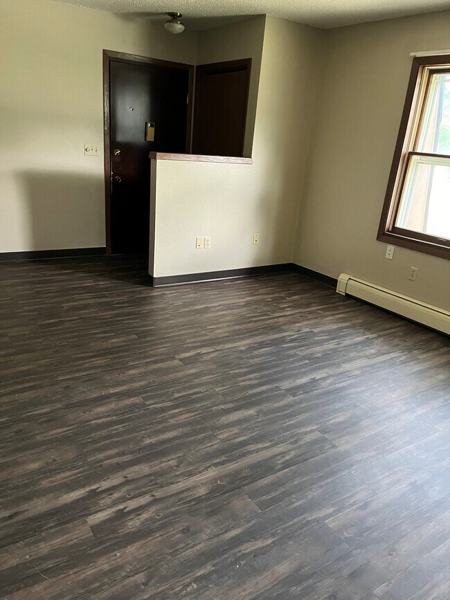 Photo - 5th Street Apartments