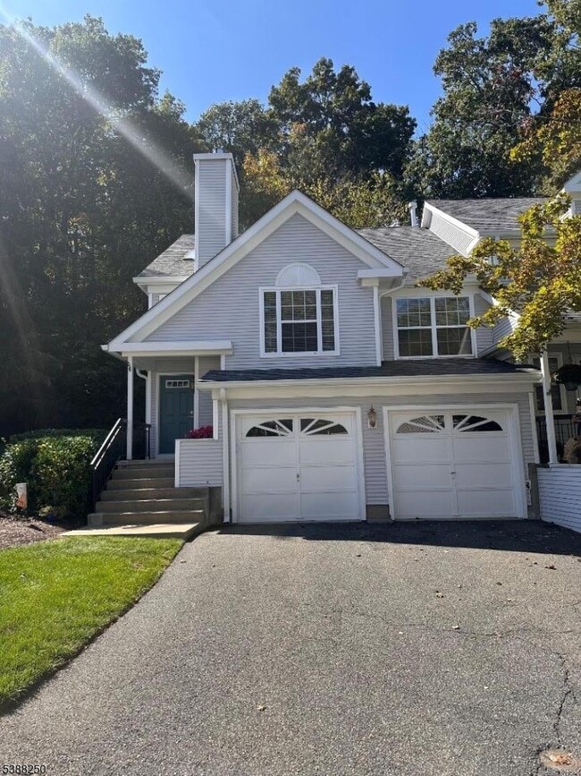 Photo - 51 Rushmore Ln