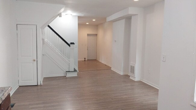 Photo - 3015 Rayner Ave