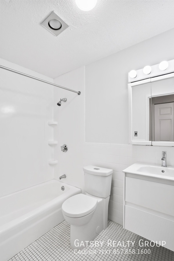 Photo - 168 Summer St Unit 33R