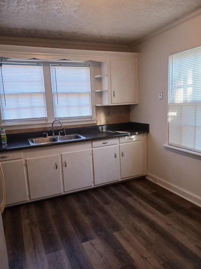 Photo - North Columbus 2bedroom home available to rent!